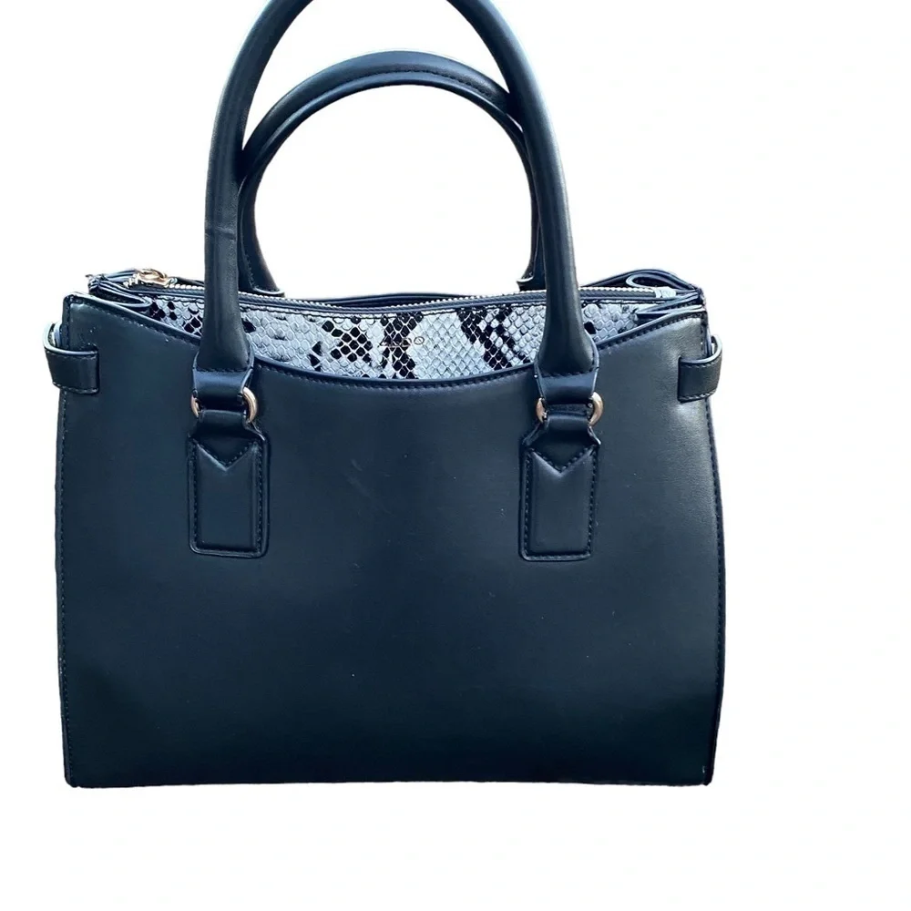 BLACK Aldo‎ handbag.